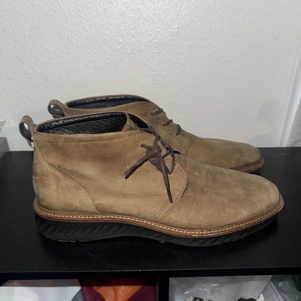 ECCO ST. 1 Hybrid GTX  Chukka Boot Shoe Mens Size 13 - 13.5 Brown Nubuck Lace Up